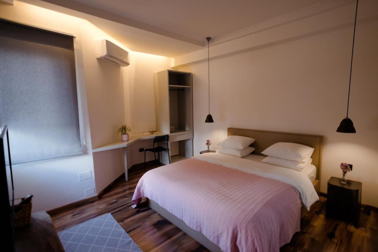 7Seven Hotel Korce Exterior photo