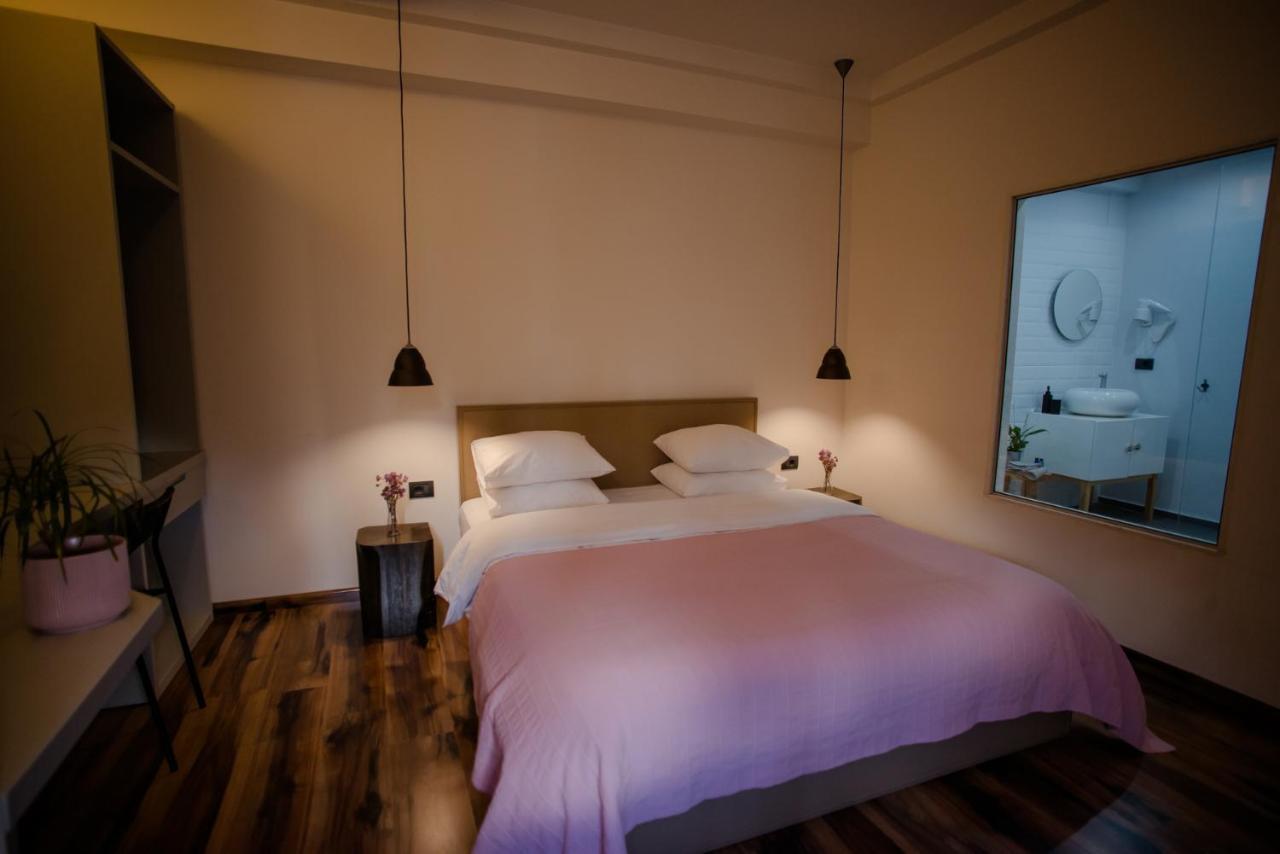 7Seven Hotel Korce Exterior photo